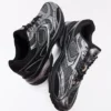Asymmetric Sports Detail – Sneakers
